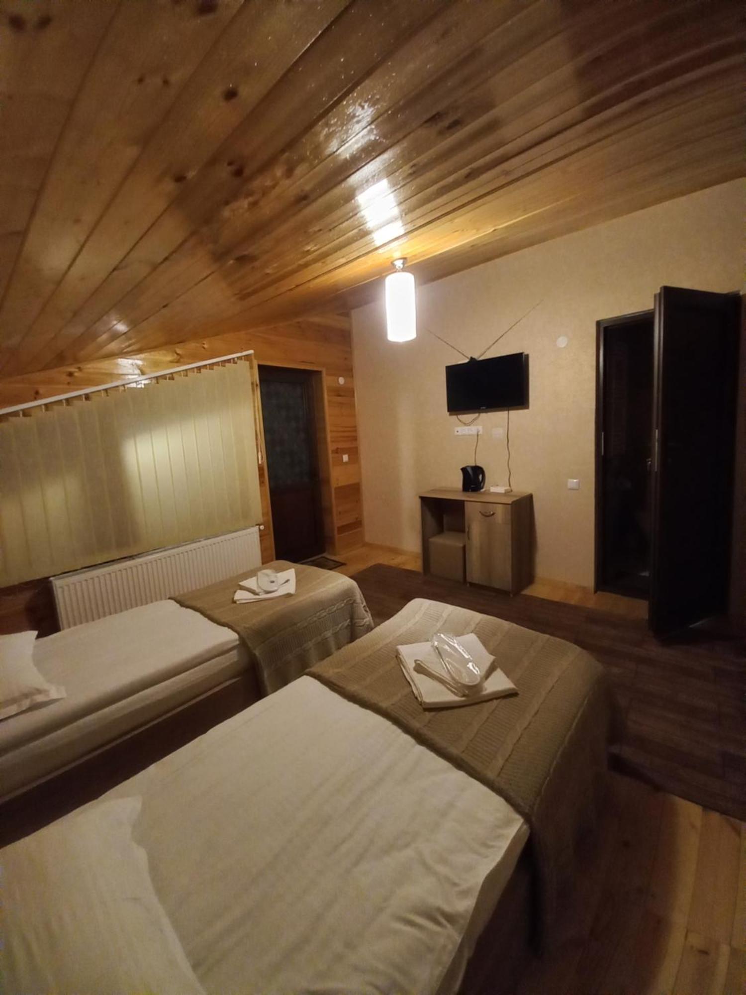 Four Season In Kazbegi Hotel Room photo