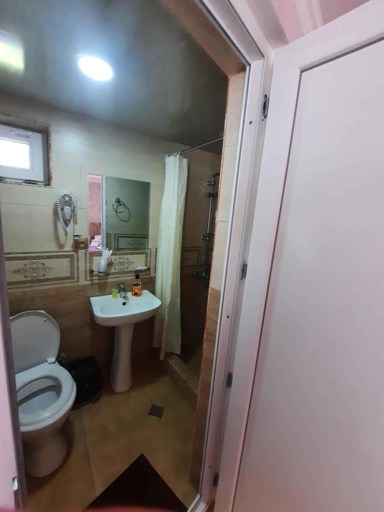 Four Season In Kazbegi Hotel Room photo